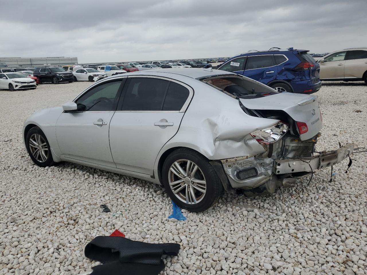 2012 Infiniti G - Image 2