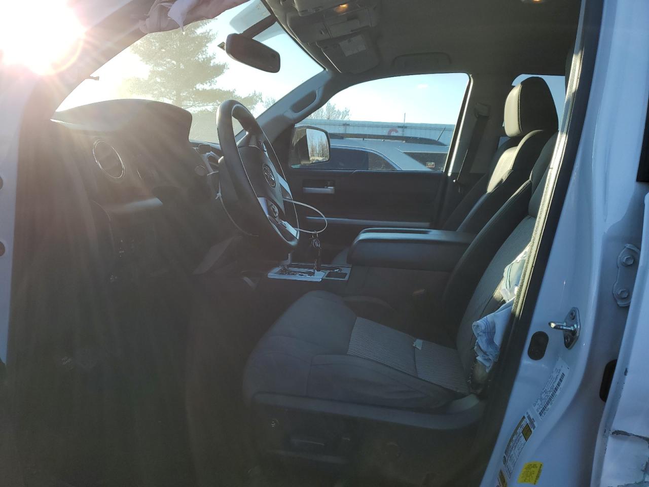 2016 Toyota Tundra - Image 7