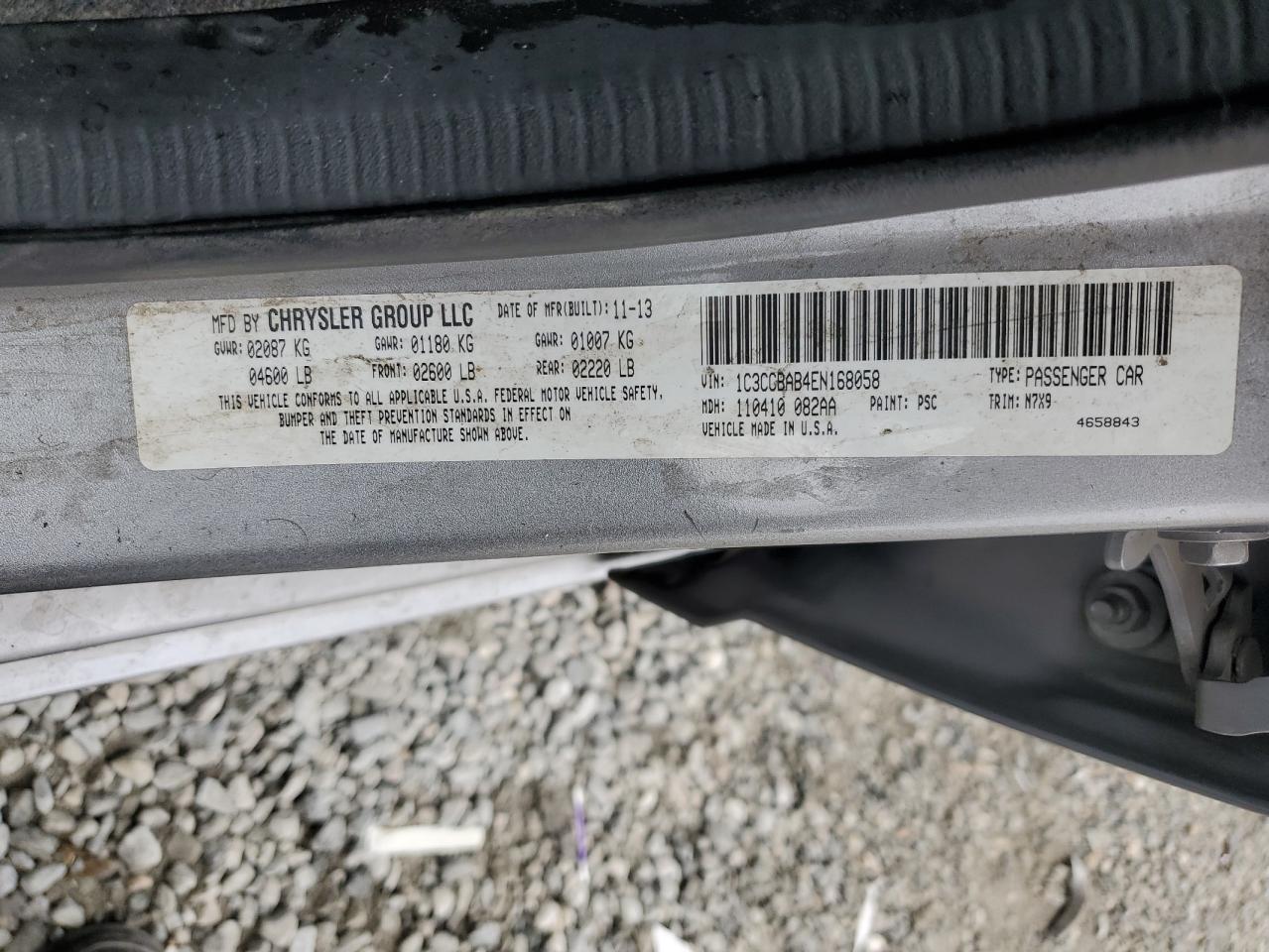 2014 Chrysler 200 - Image 12