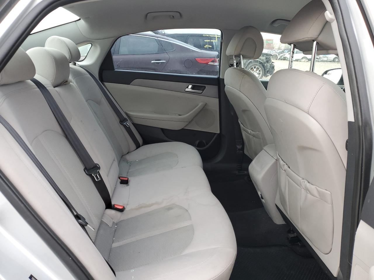 2016 Hyundai Sonata - Image 10