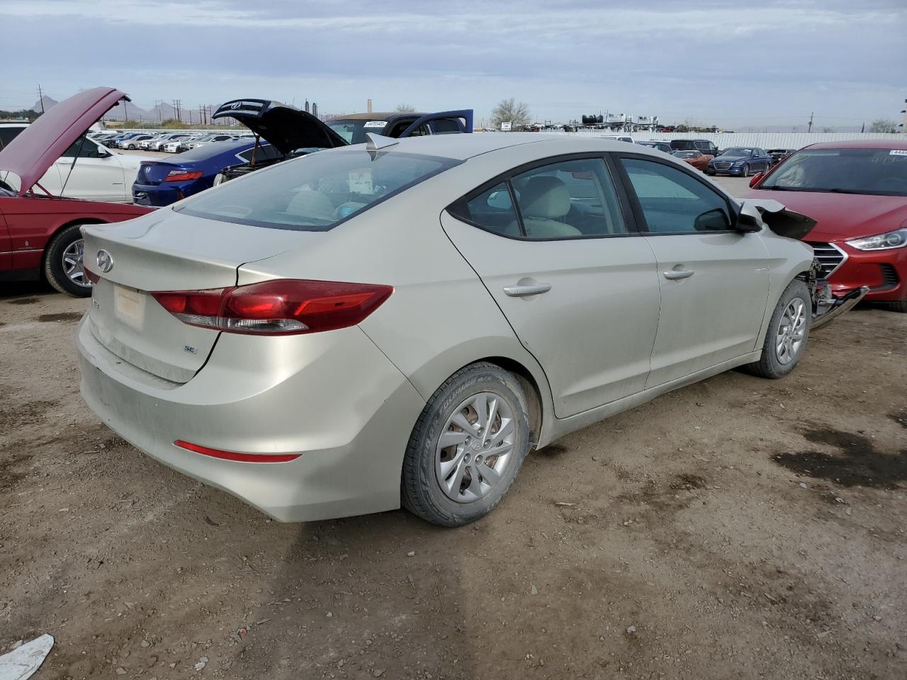 2017 Hyundai Elantra - Image 3