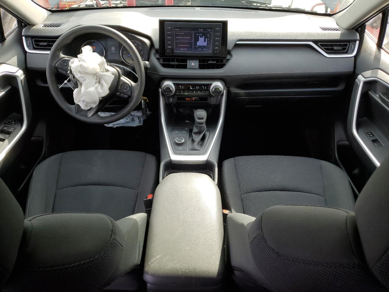 2019 Toyota RAV 4 - Image 8