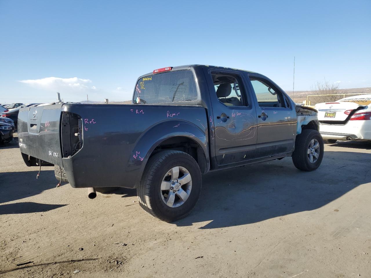 2012 Nissan Navara (Frontier) - Image 3