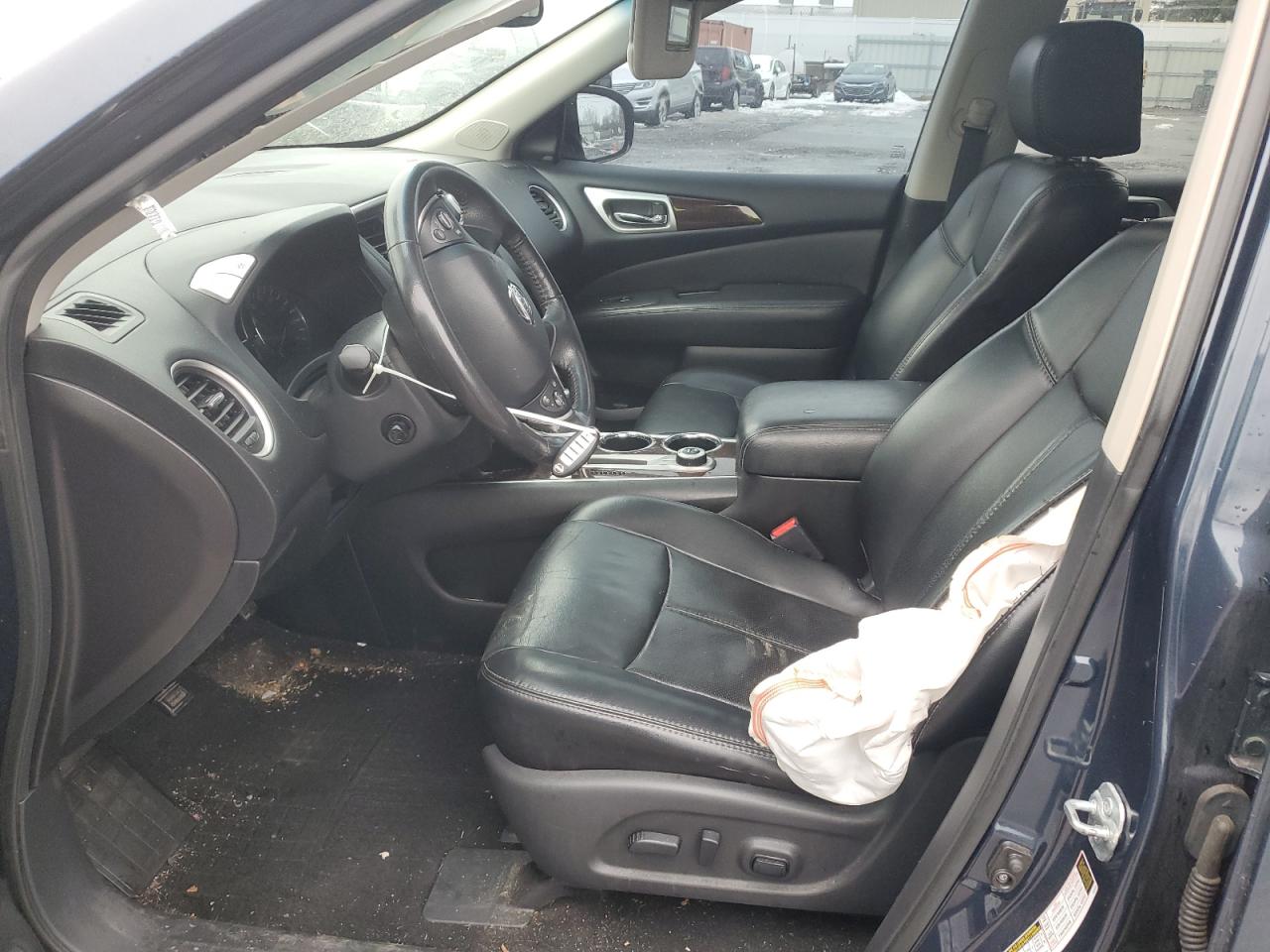 2015 Nissan Pathfinder - Image 7