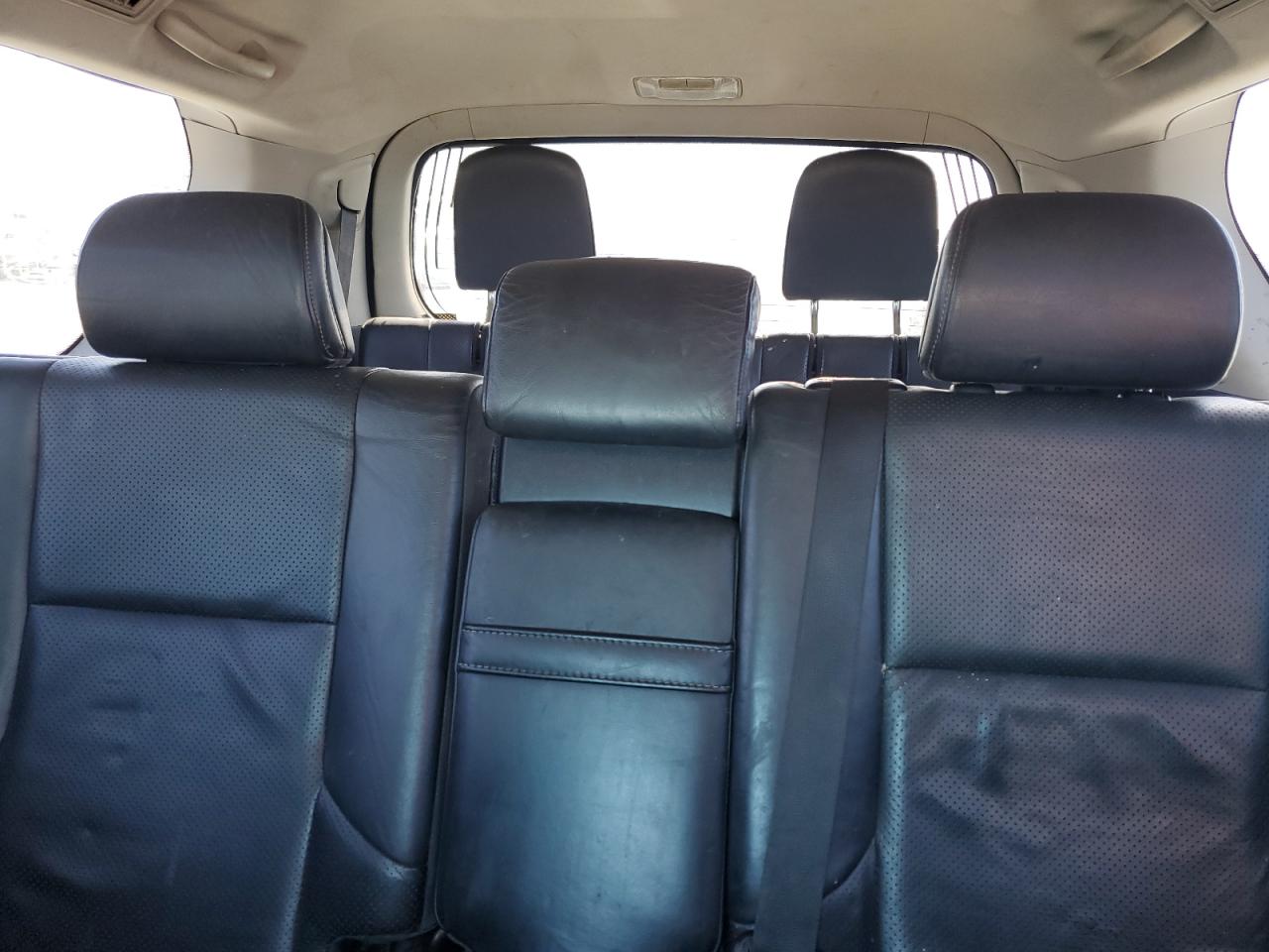 2011 Lexus GX - Image 10