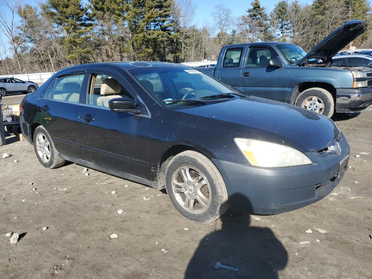 2004 Honda Accord - Image 4
