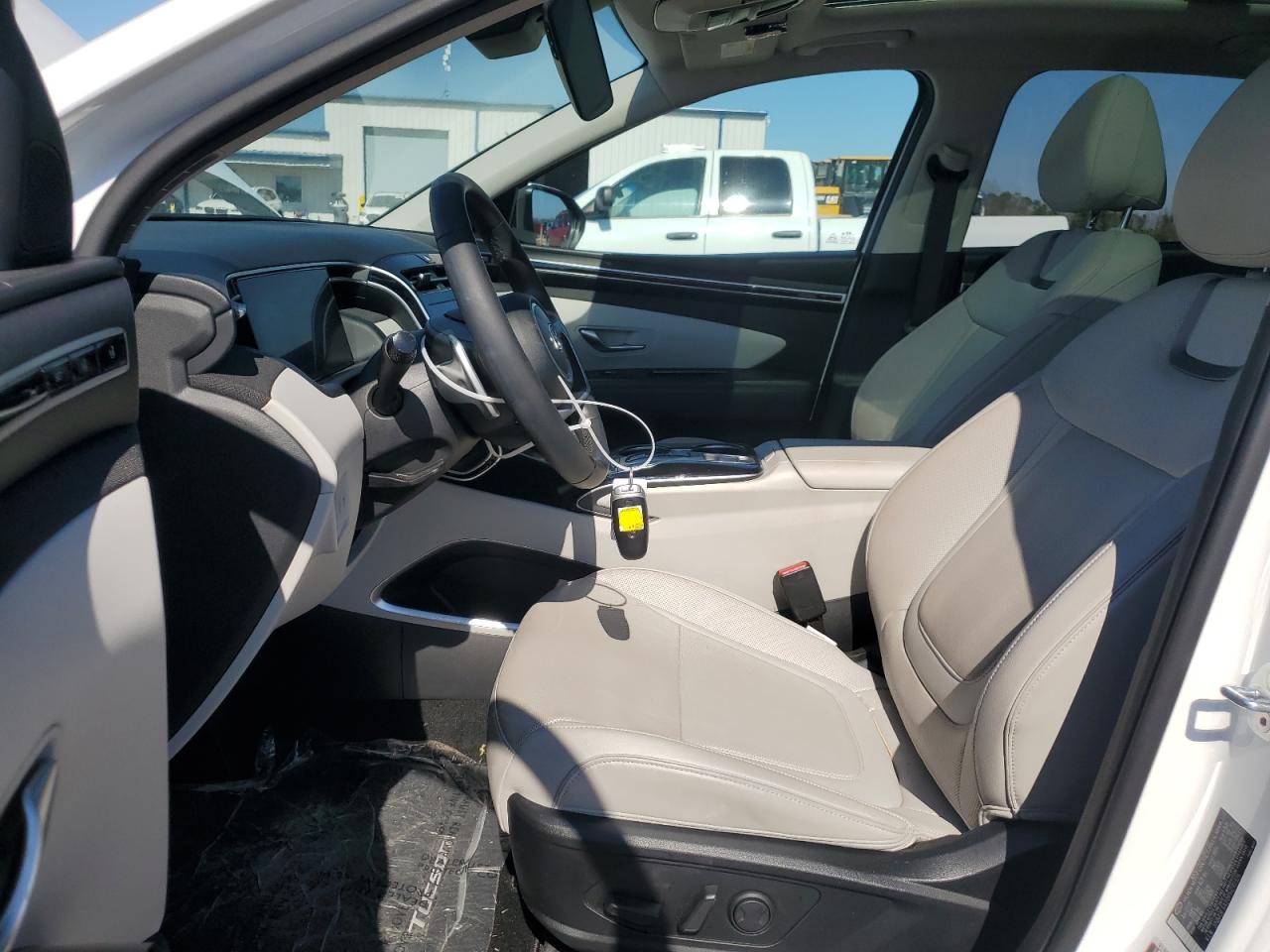 2023 Hyundai Tucson - Image 7