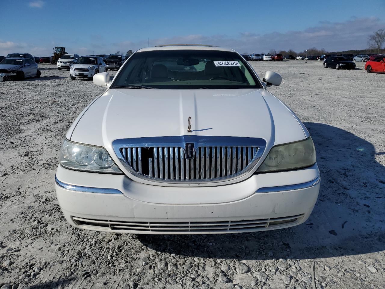 2003 Lincoln Town Car - Image 5
