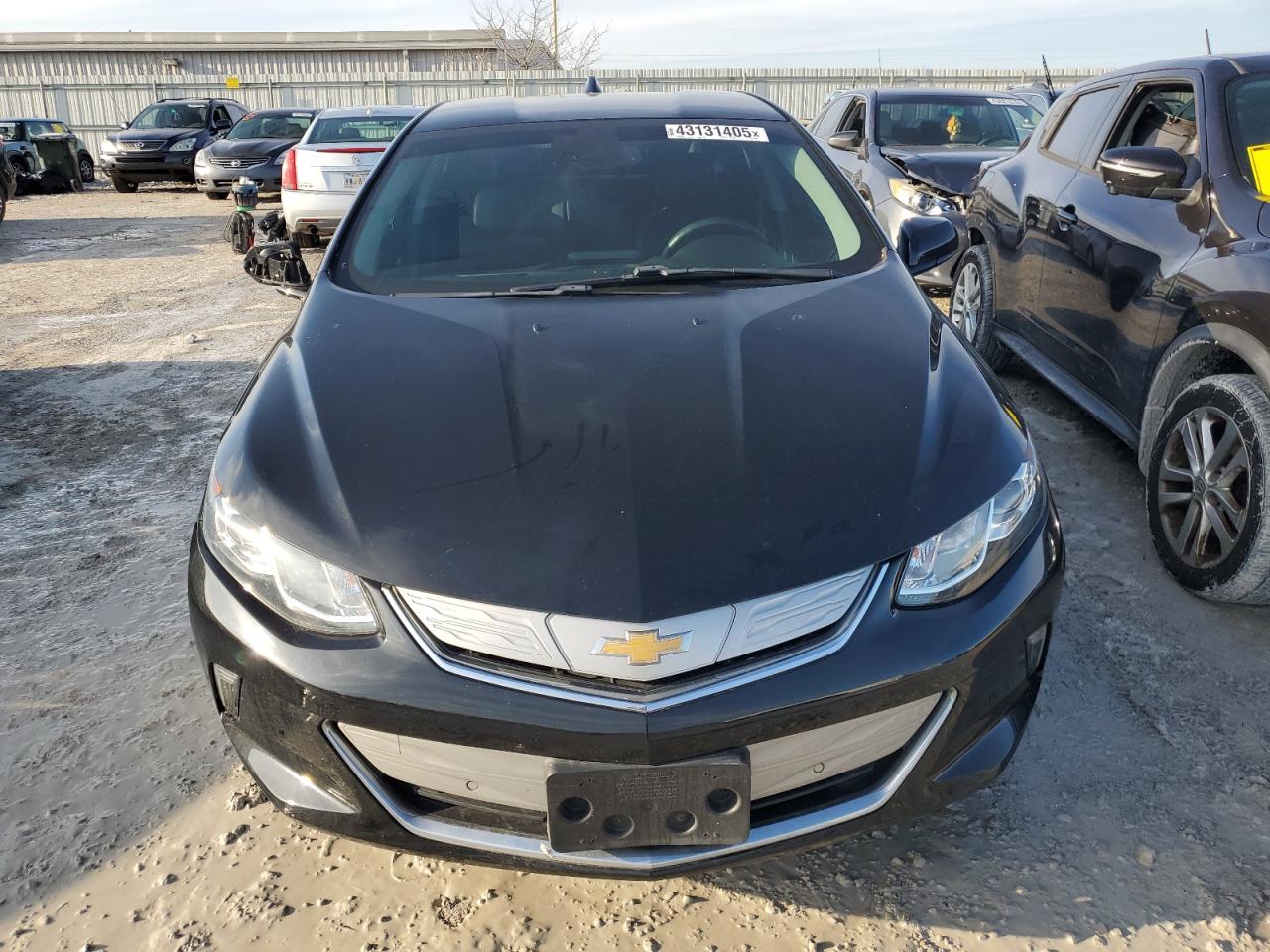 2017 Chevrolet Volt - Image 5