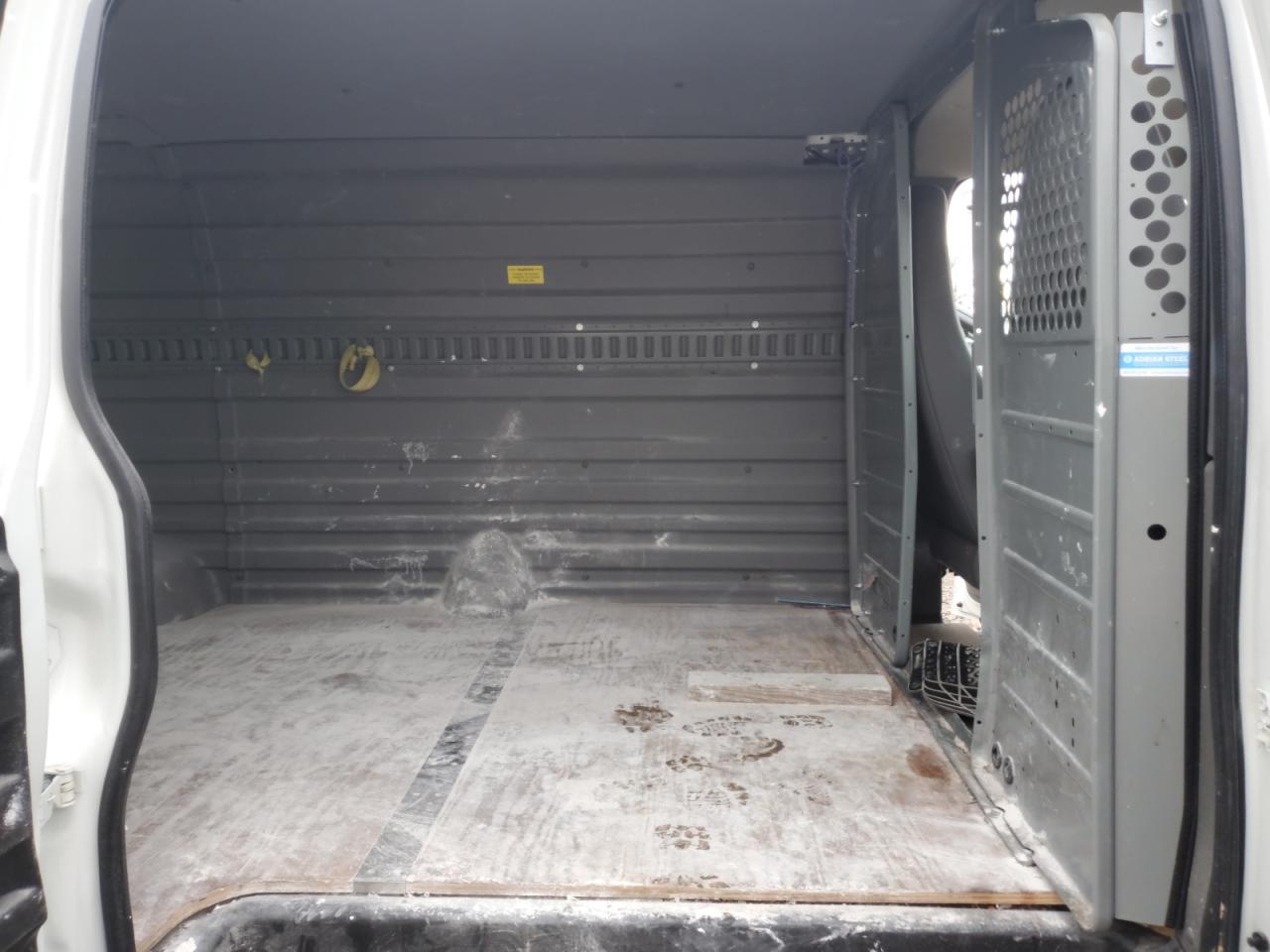 2012 GMC Savana - Image 11