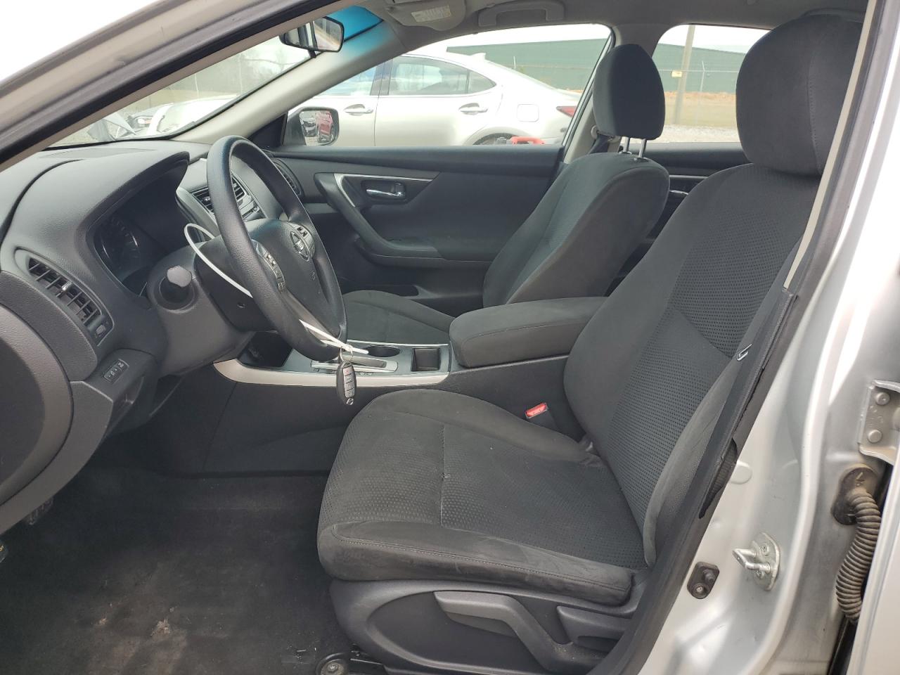 2015 Nissan Altima - Image 7