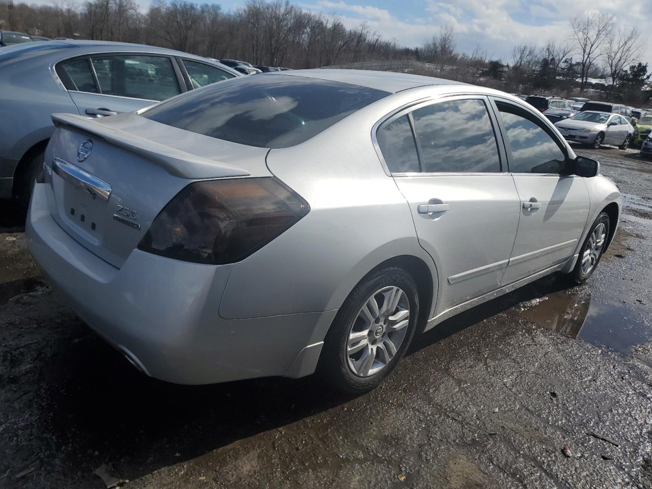 2012 Nissan Altima - Image 3