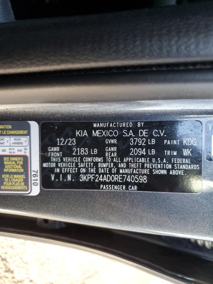 2024 Kia Forte - Image 12