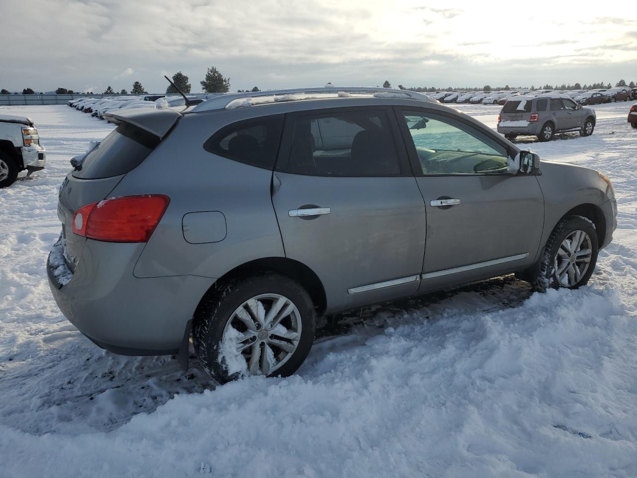 2012 Nissan Rogue - Image 3