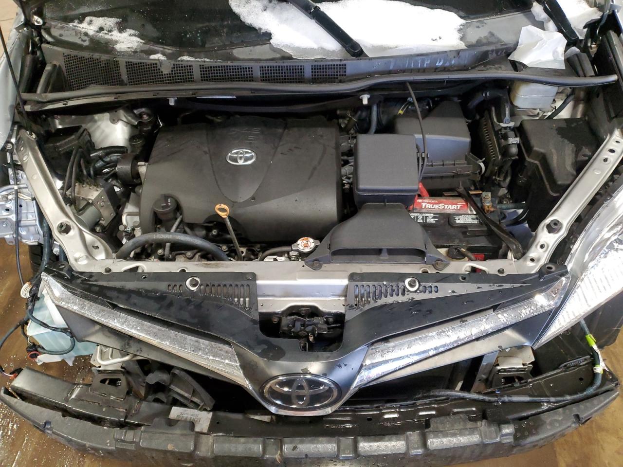 2018 Toyota Sienna - Image 12
