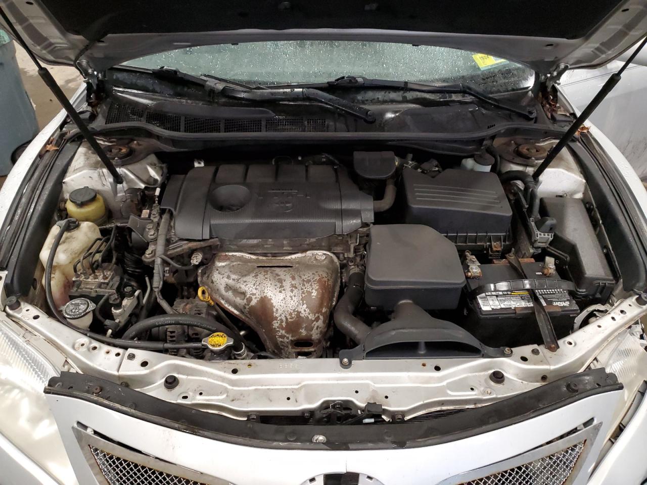 2011 Toyota Camry - Image 11