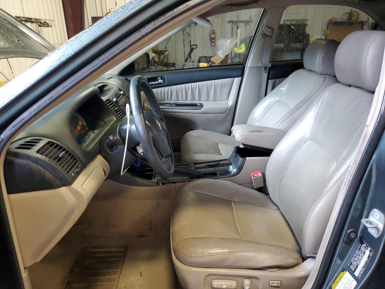 2004 Toyota Camry - Image 7