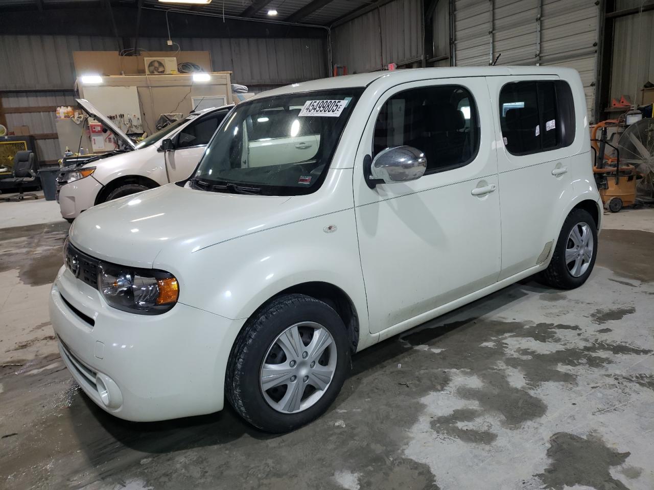 2010 Nissan Cube - Image 1