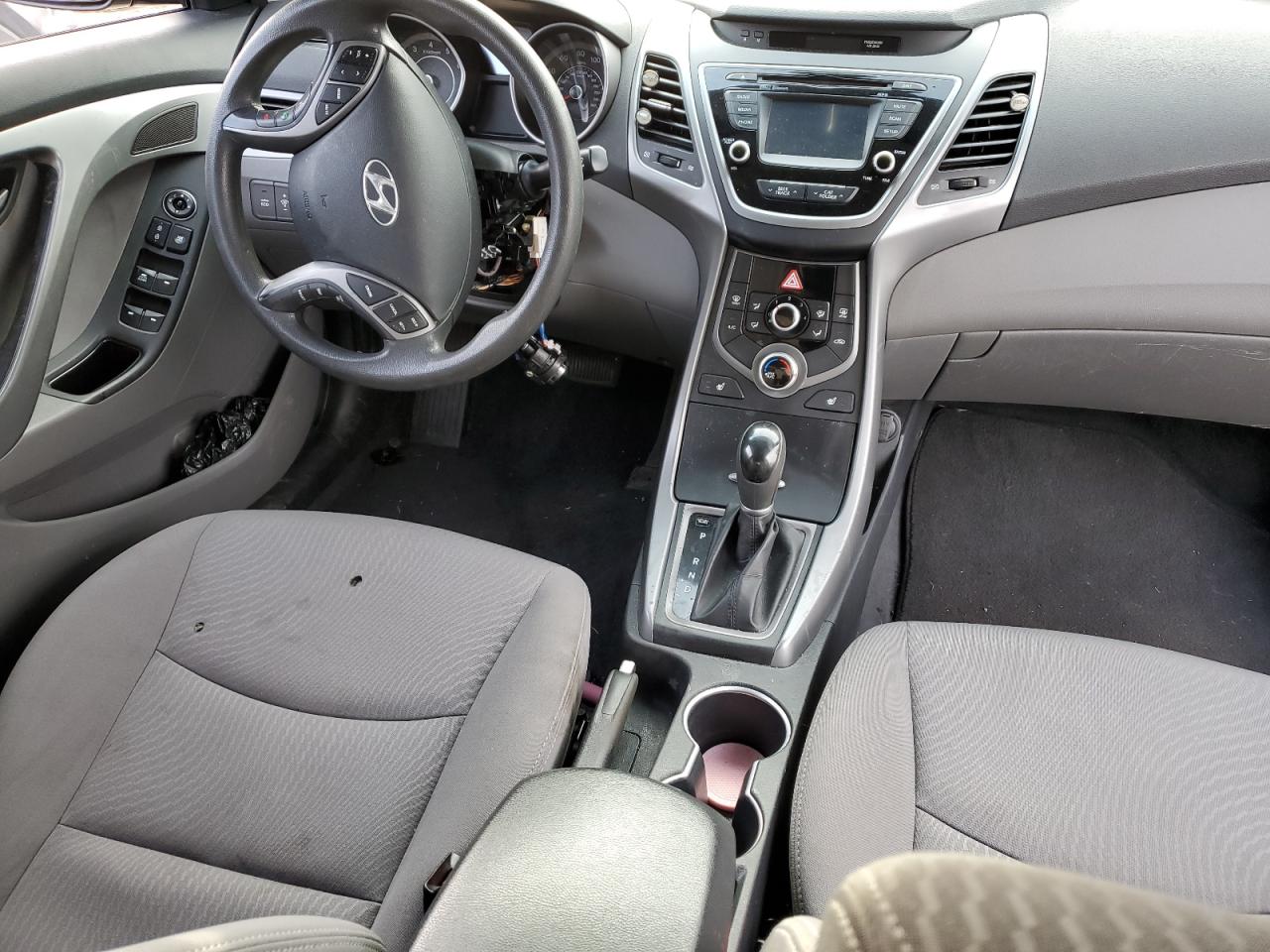 2014 Hyundai Elantra - Image 8