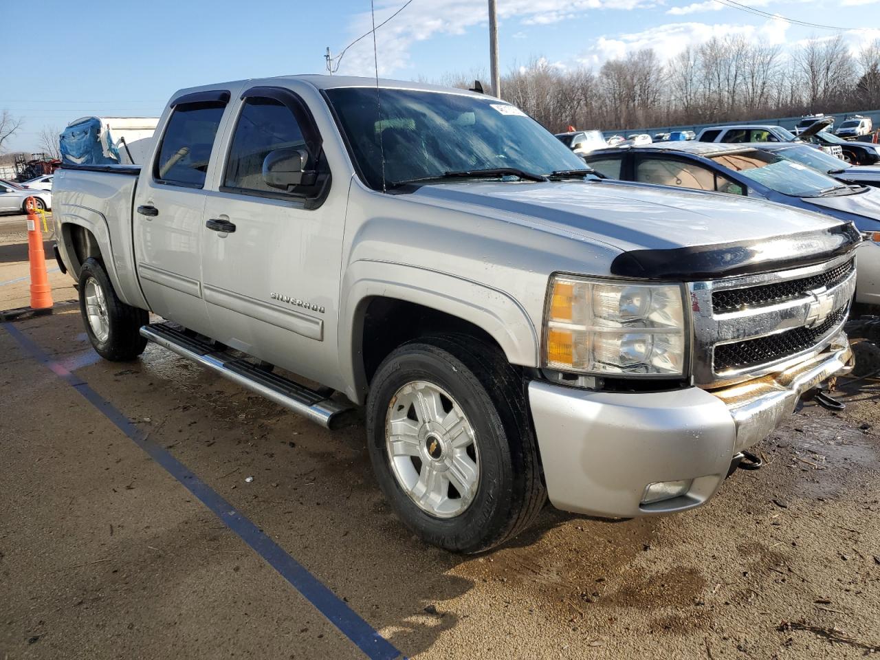 2011 Chevrolet Silverado - Image 4