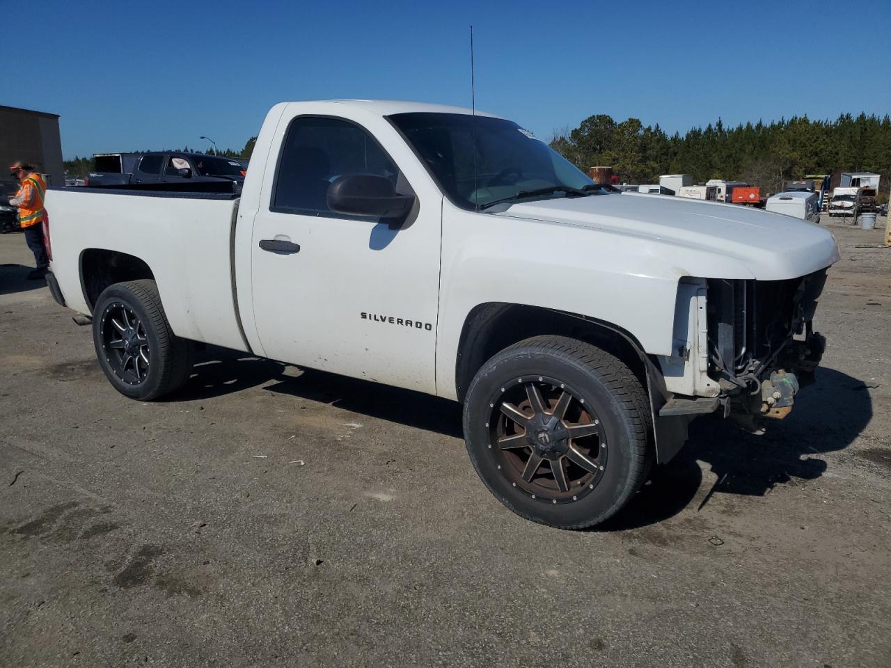 2013 Chevrolet Silverado - Image 4