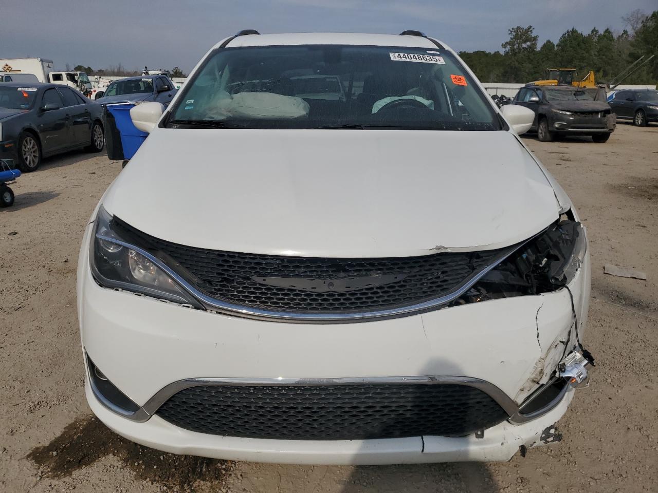 2019 Chrysler Pacifica - Image 5