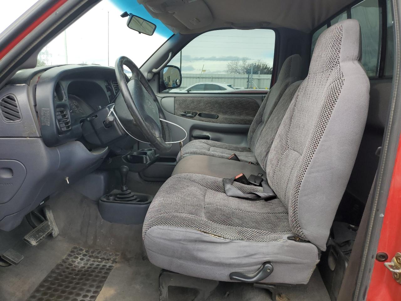 1999 Dodge RAM - Image 7