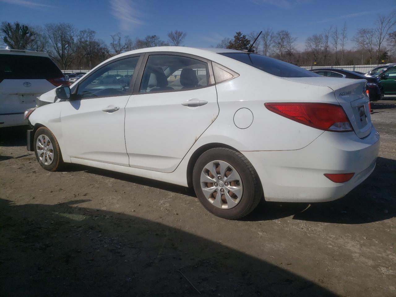 2015 Hyundai Accent - Image 2