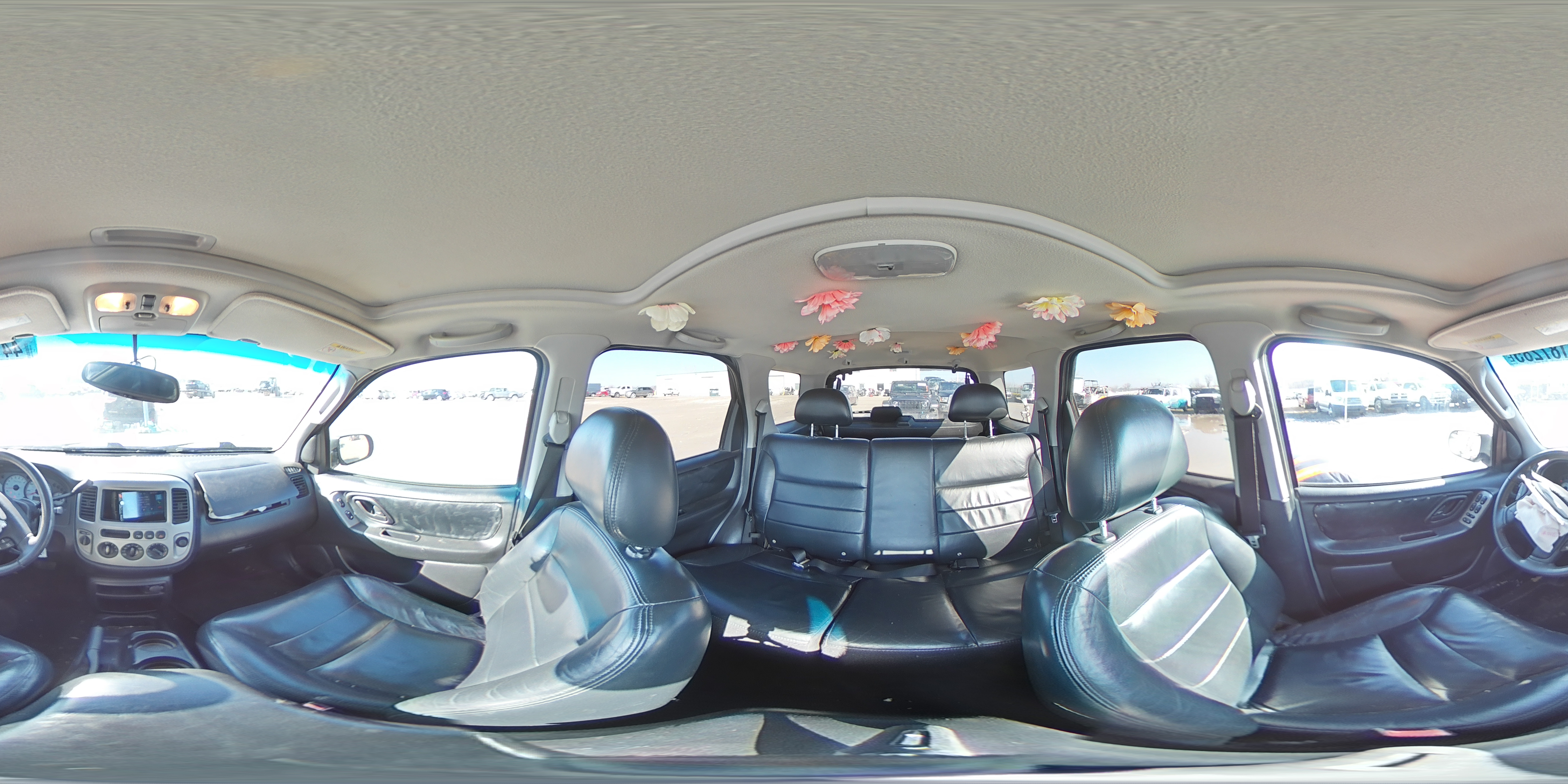 2004 Ford Escape - Image 14