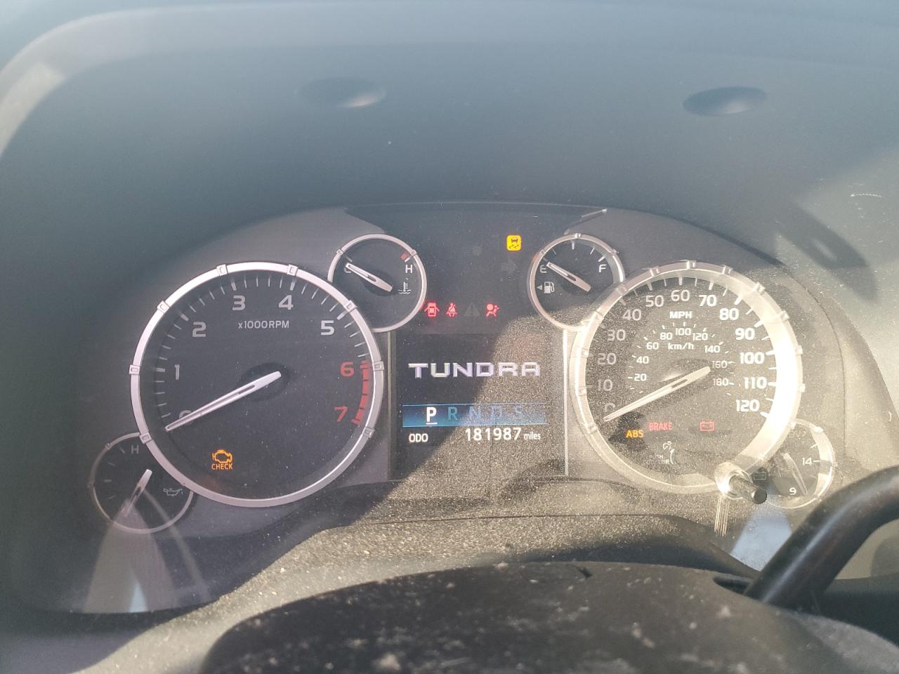 2014 Toyota Tundra - Image 9