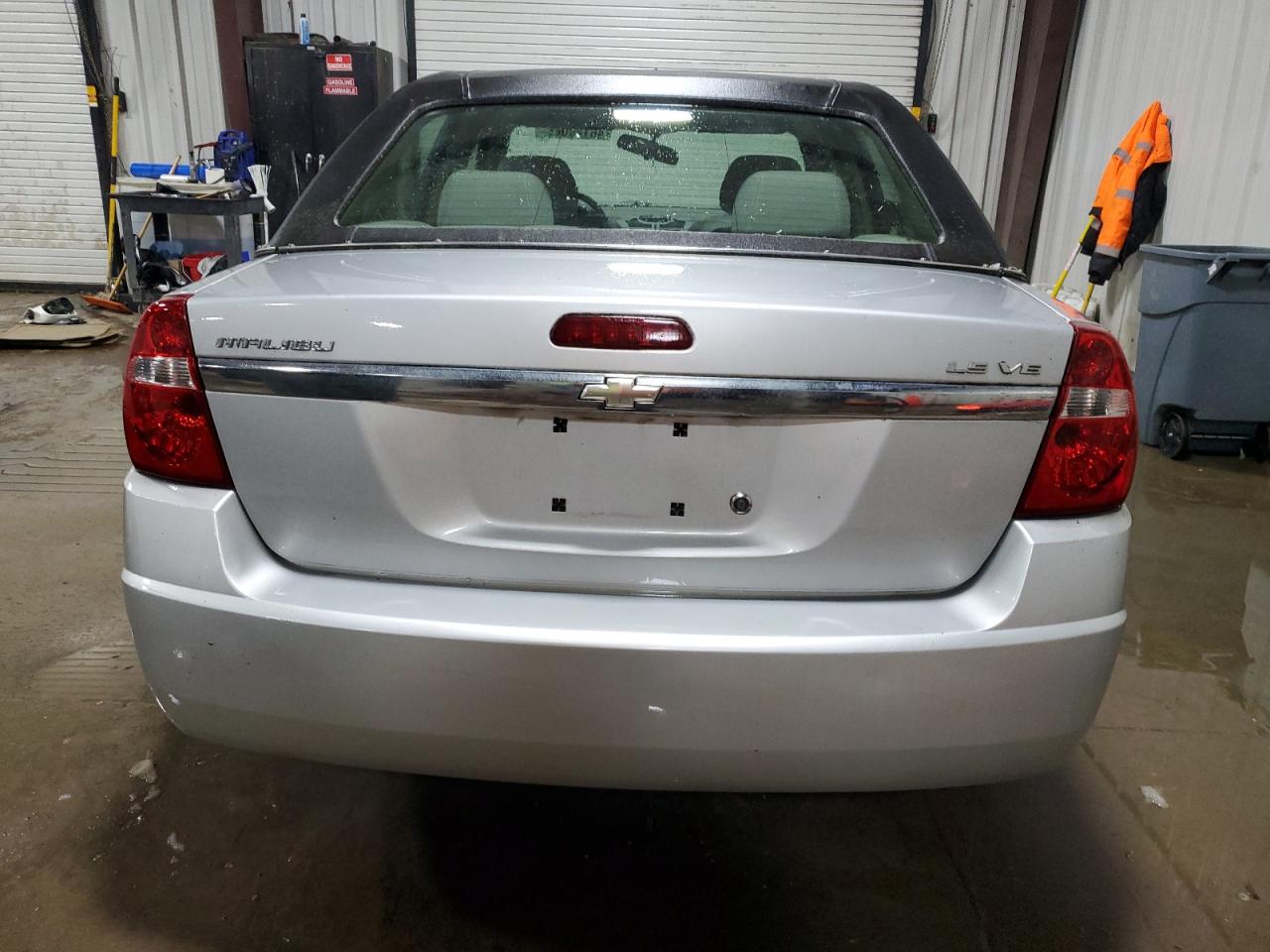 2005 Chevrolet Malibu - Image 6