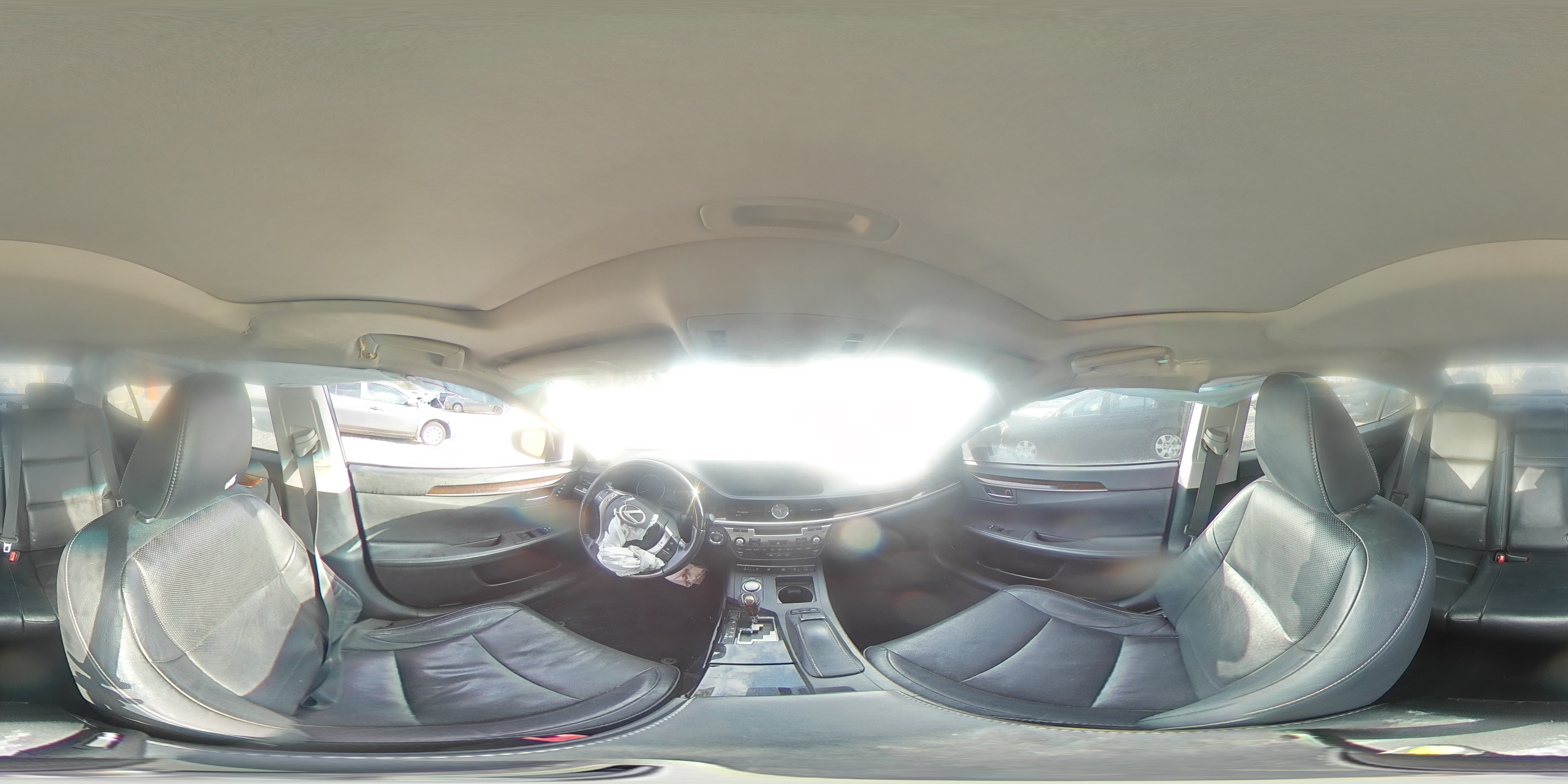 2014 Lexus ES - Image 14