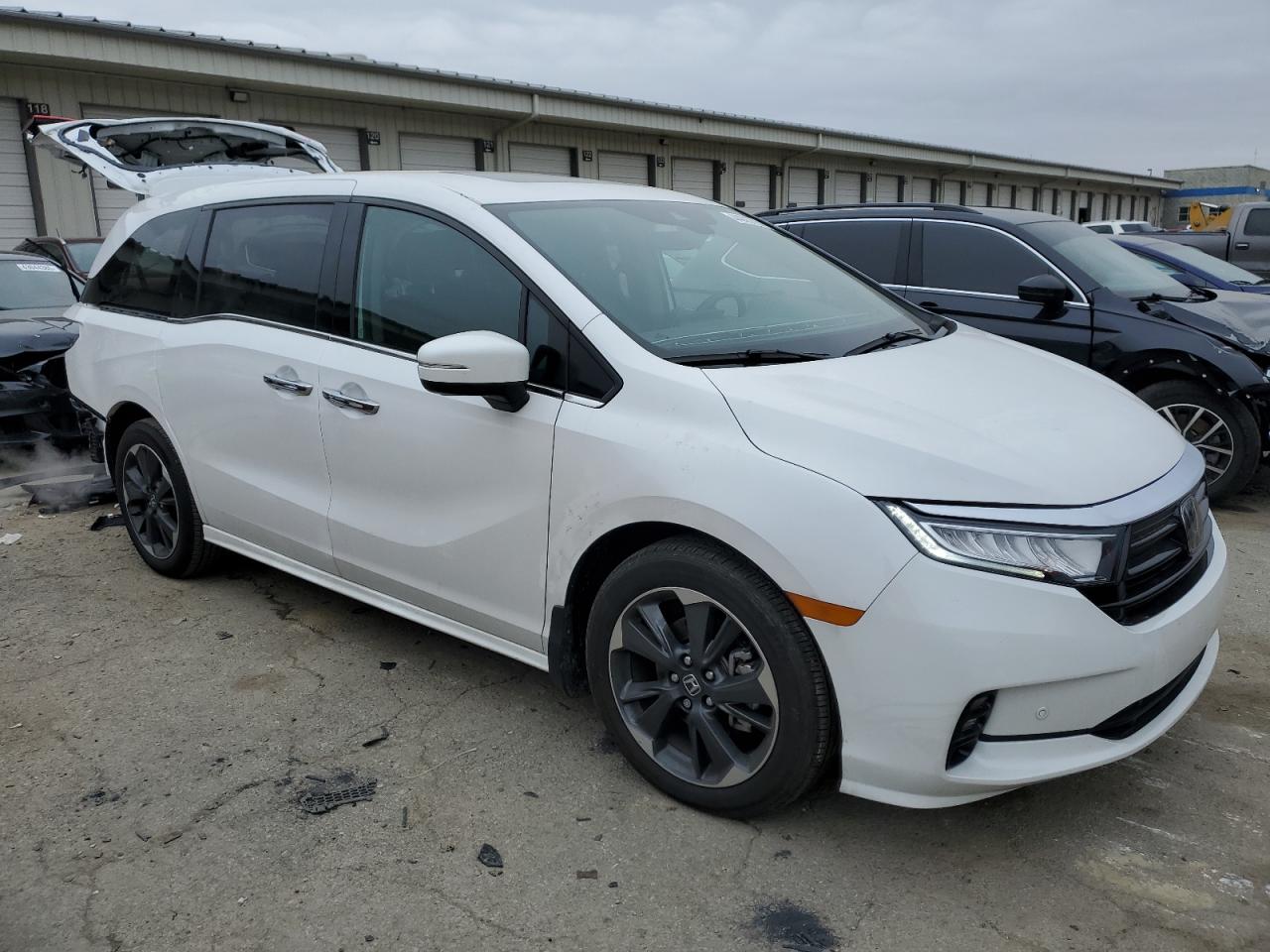 2024 Honda Odyssey - Image 4