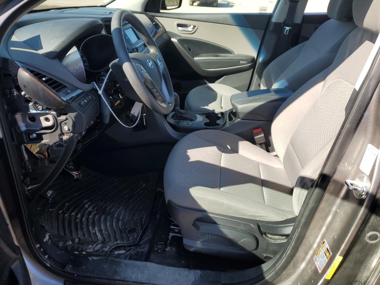 2018 Hyundai Santa Fe - Image 7