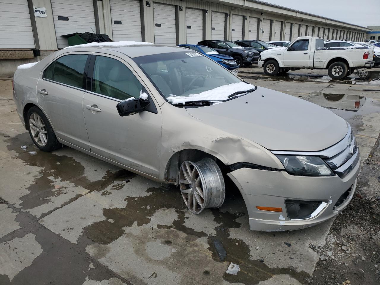 2010 Ford Fusion - Image 4
