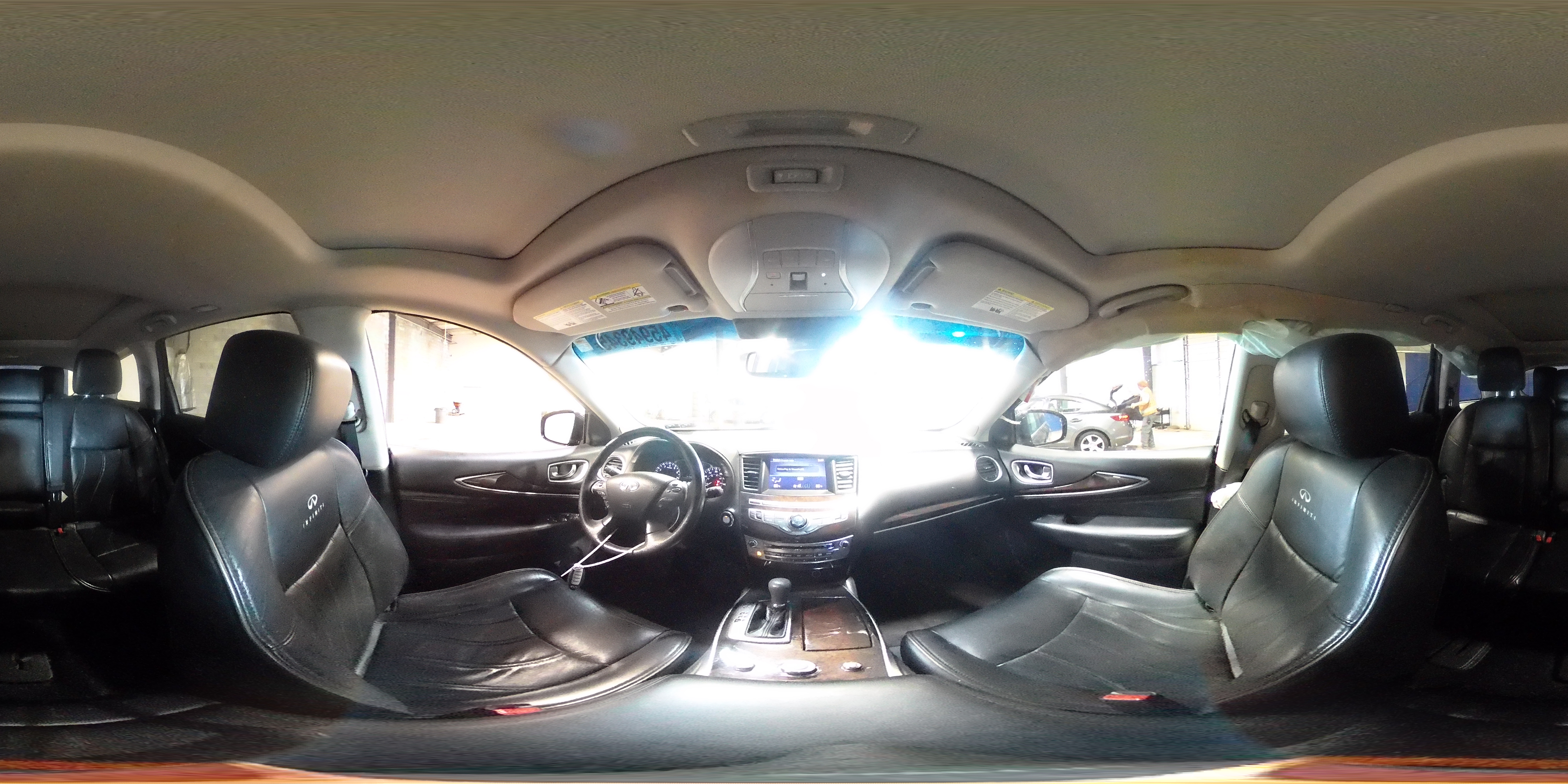 2013 Infiniti JX - Image 16