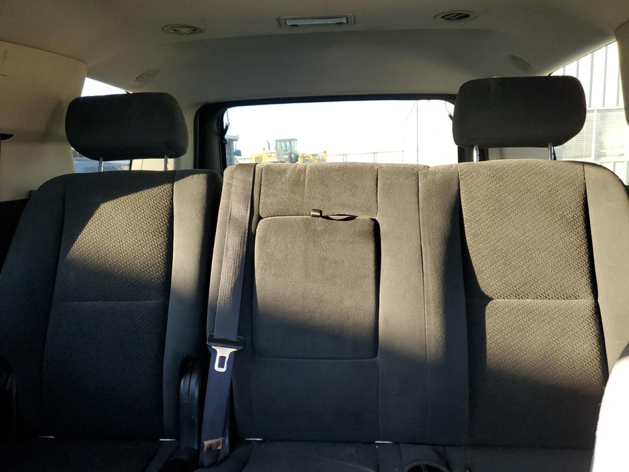 2007 GMC Yukon - Image 10