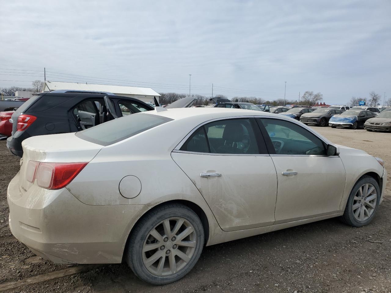 2014 Chevrolet Malibu - Image 3