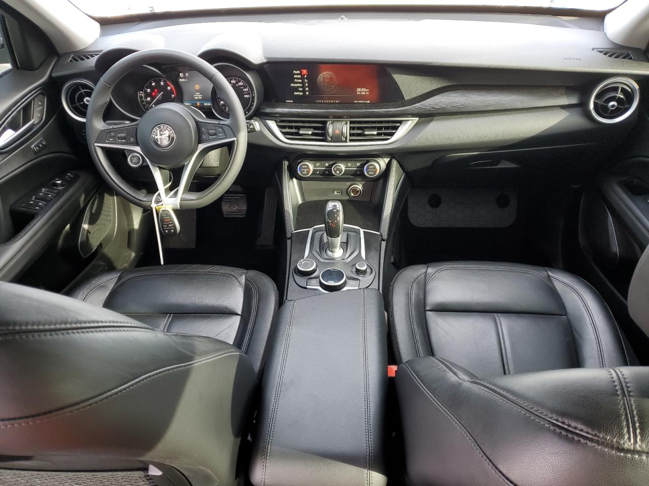 2018 Alfa Romeo Stelvio - Image 8