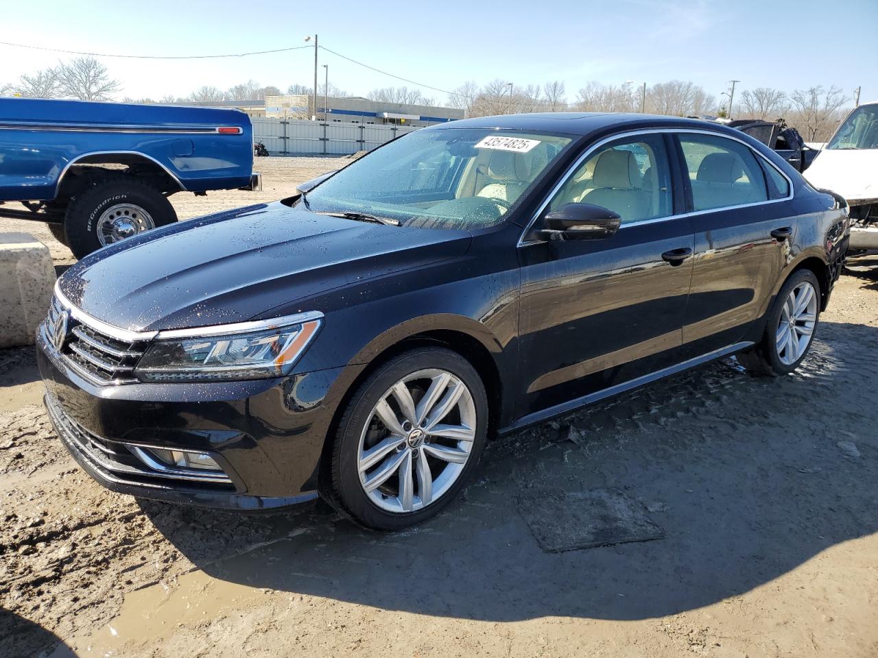 2018 Volkswagen Passat - Image 1