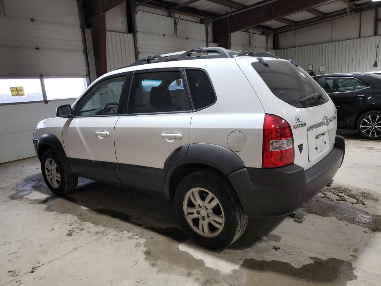 2007 Hyundai Tucson - Image 2