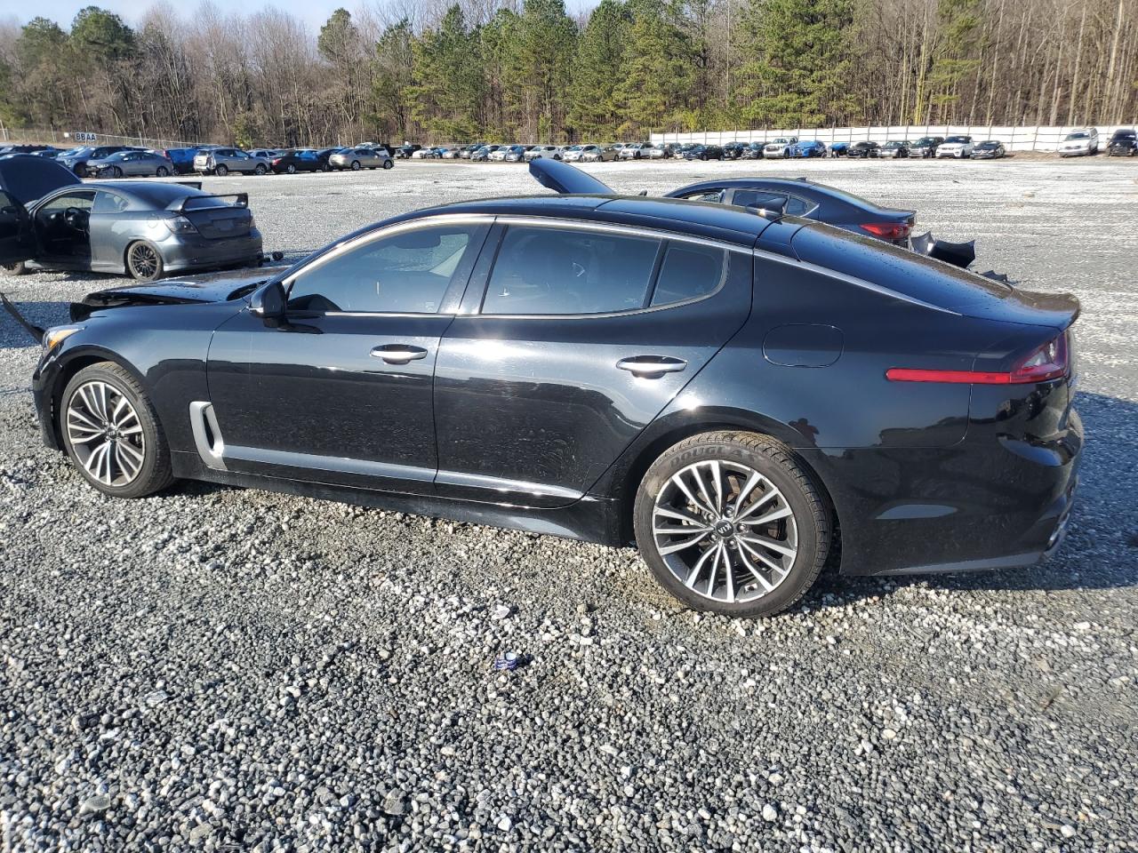 2018 Kia Stinger - Image 2