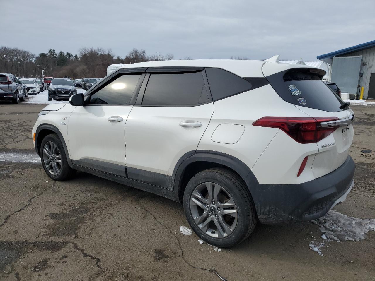 2021 Kia Seltos - Image 2