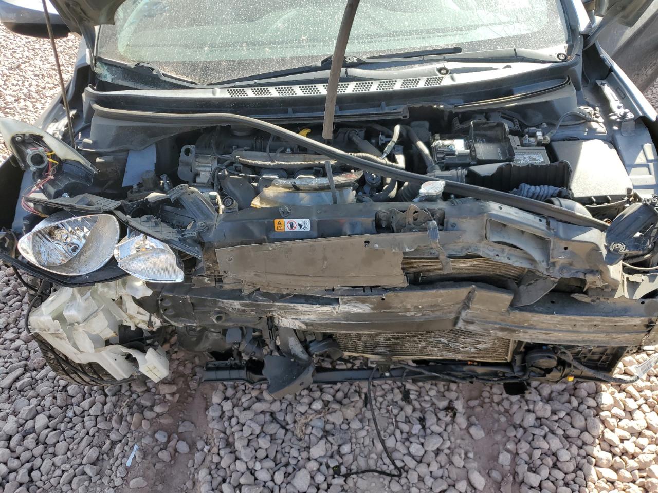 2013 Hyundai Elantra - Image 12