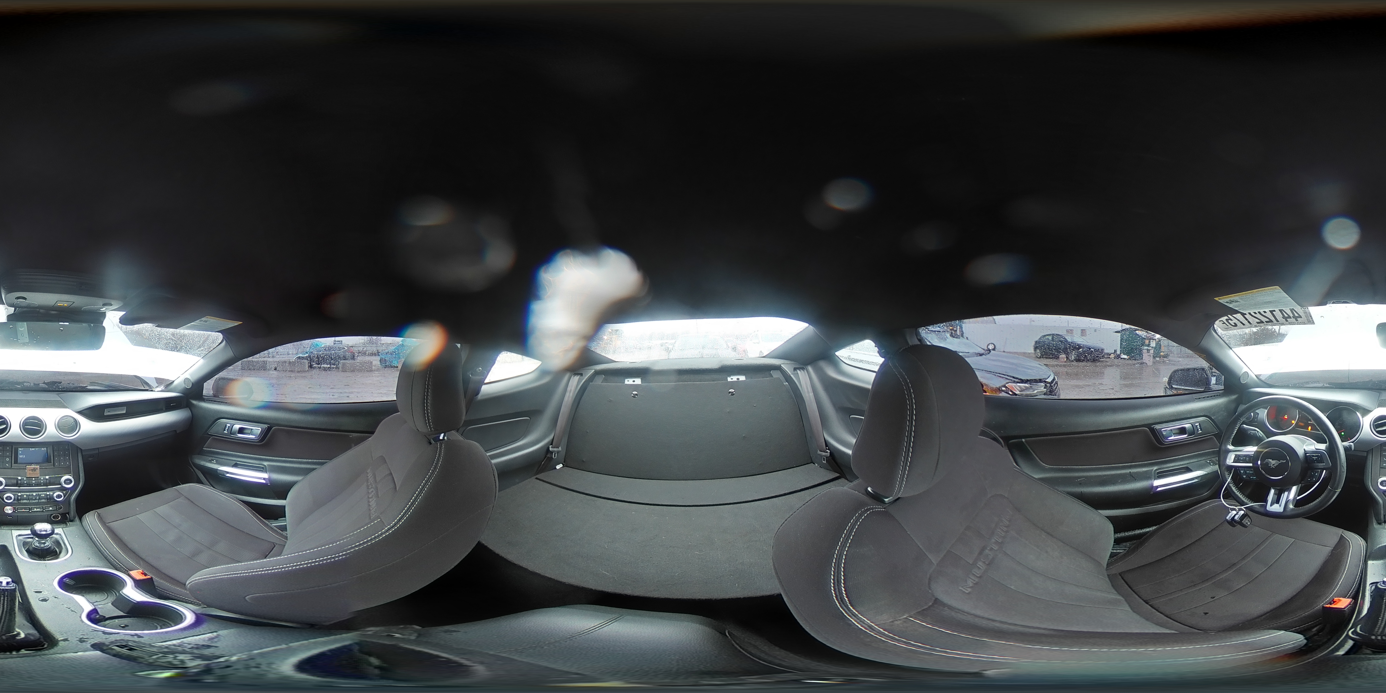 2022 Ford Mustang - Image 15