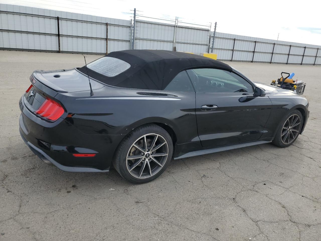 2019 Ford Mustang - Image 3