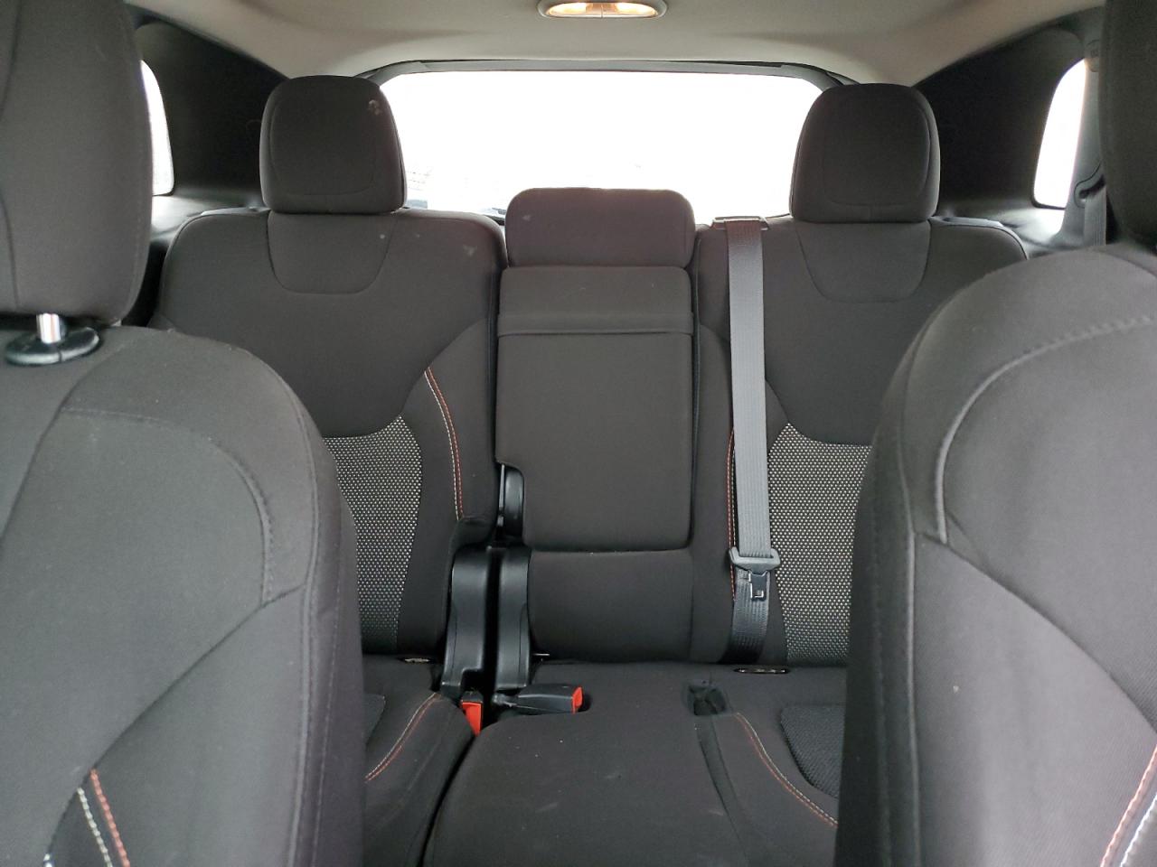 2016 Jeep Grand Cherokee - Image 10