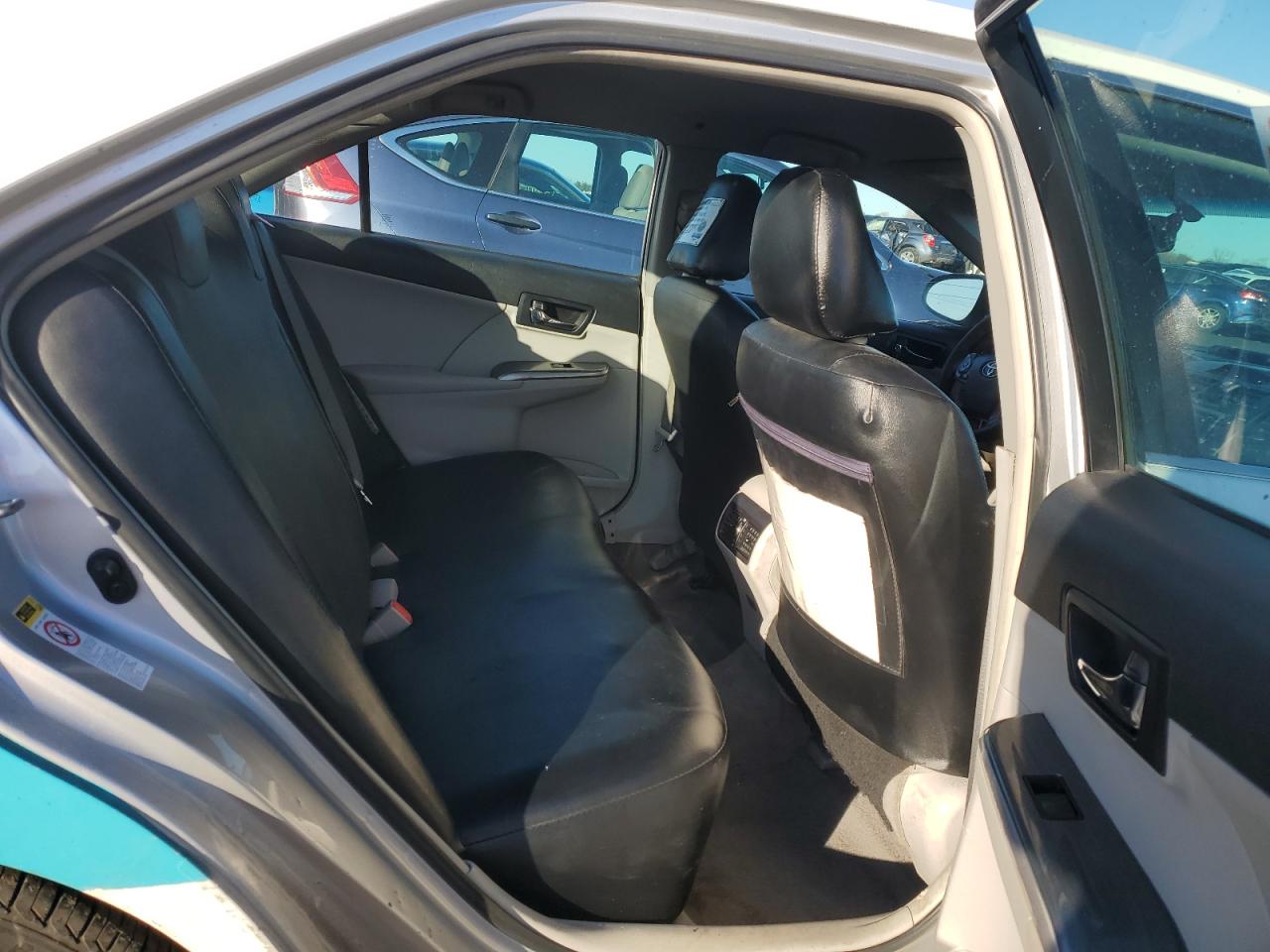 2014 Toyota Camry - Image 10