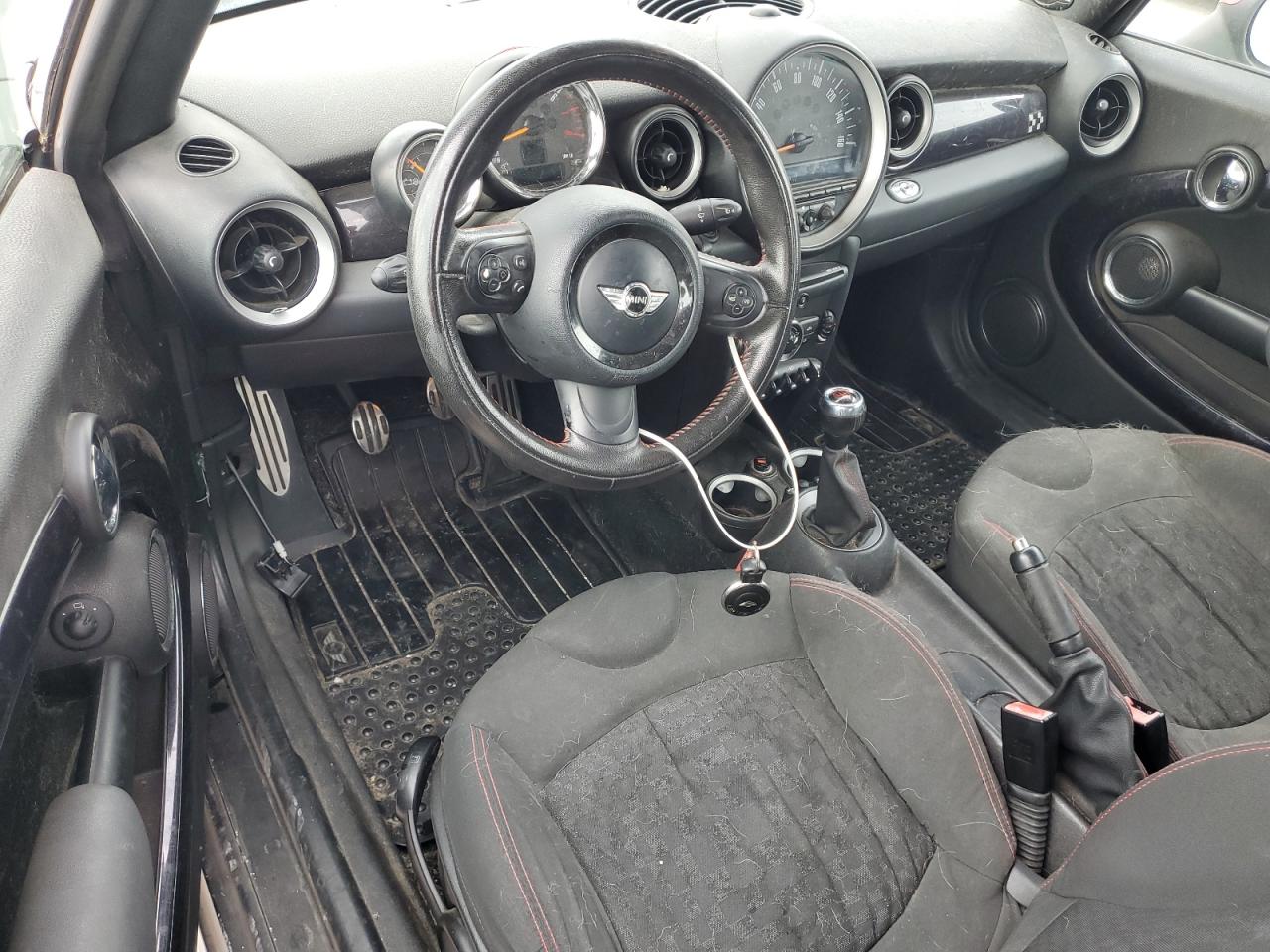 2011 MINI Cooper - Image 8