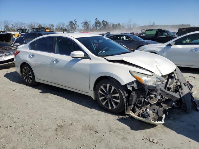 Sedans NISSAN ALTIMA 2016 Biały